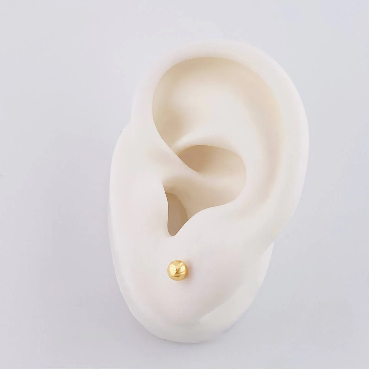 Topos Bola Diamantada 0.5 g / 4 mm Oro Amarillo 18K - Image 4