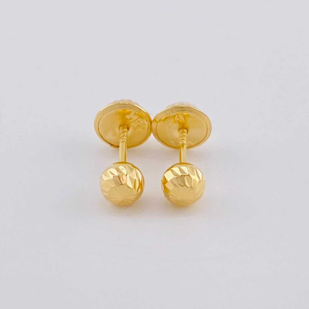Topos Bola Diamantada 0.6 g / 5 mm Oro Amarillo 18K