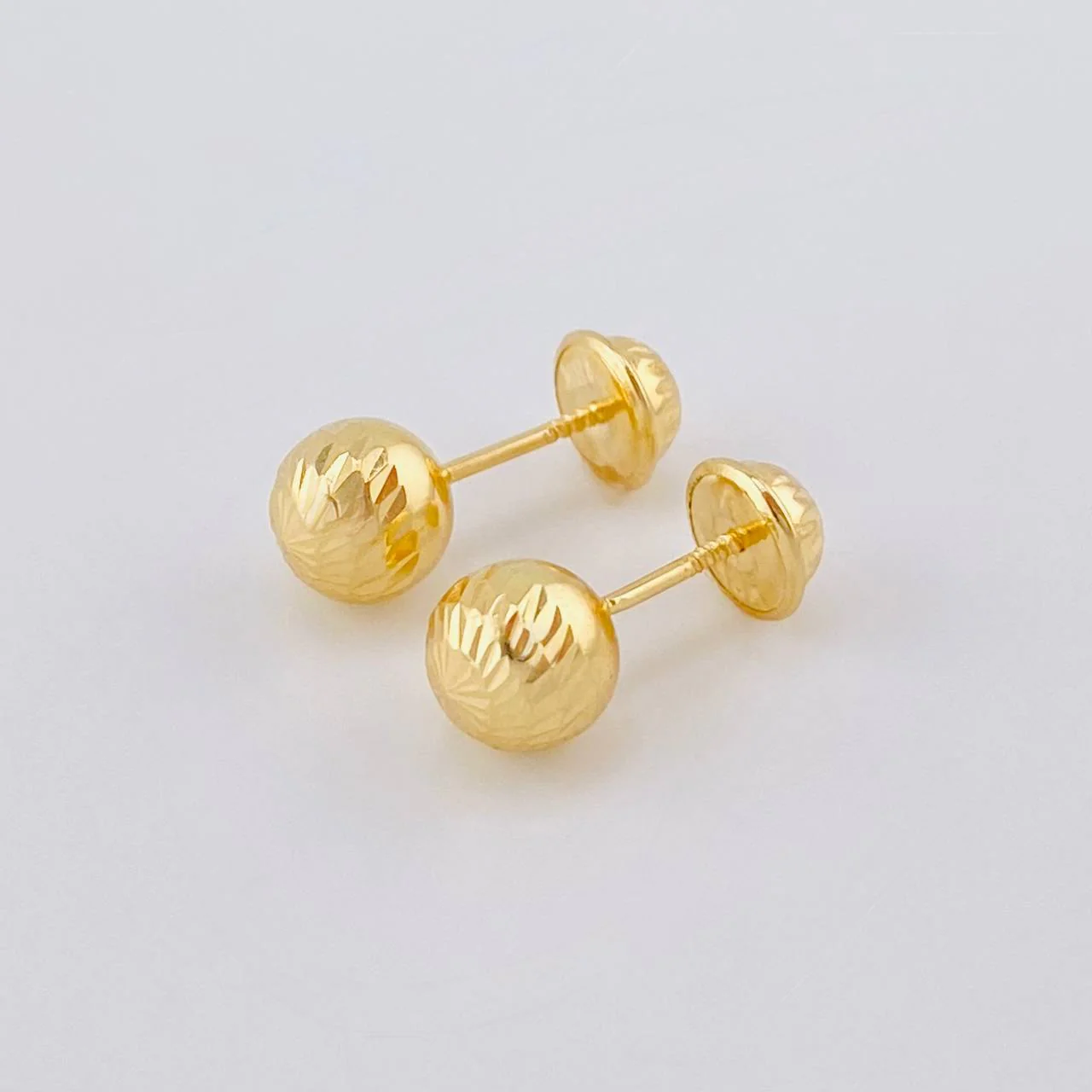 Topos Bola Diamantada 0.75 g / 6 mm Oro Amarillo 18K - Image 2