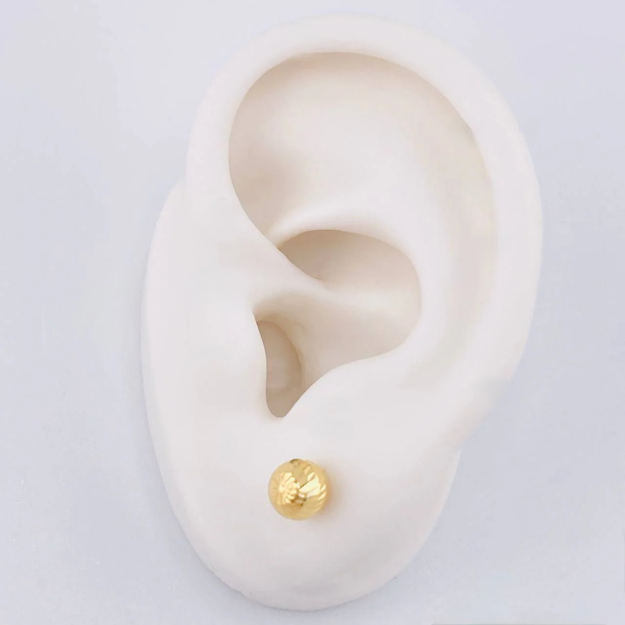 Topos Bola Diamantada 0.75 g / 6 mm Oro Amarillo 18K - Image 4