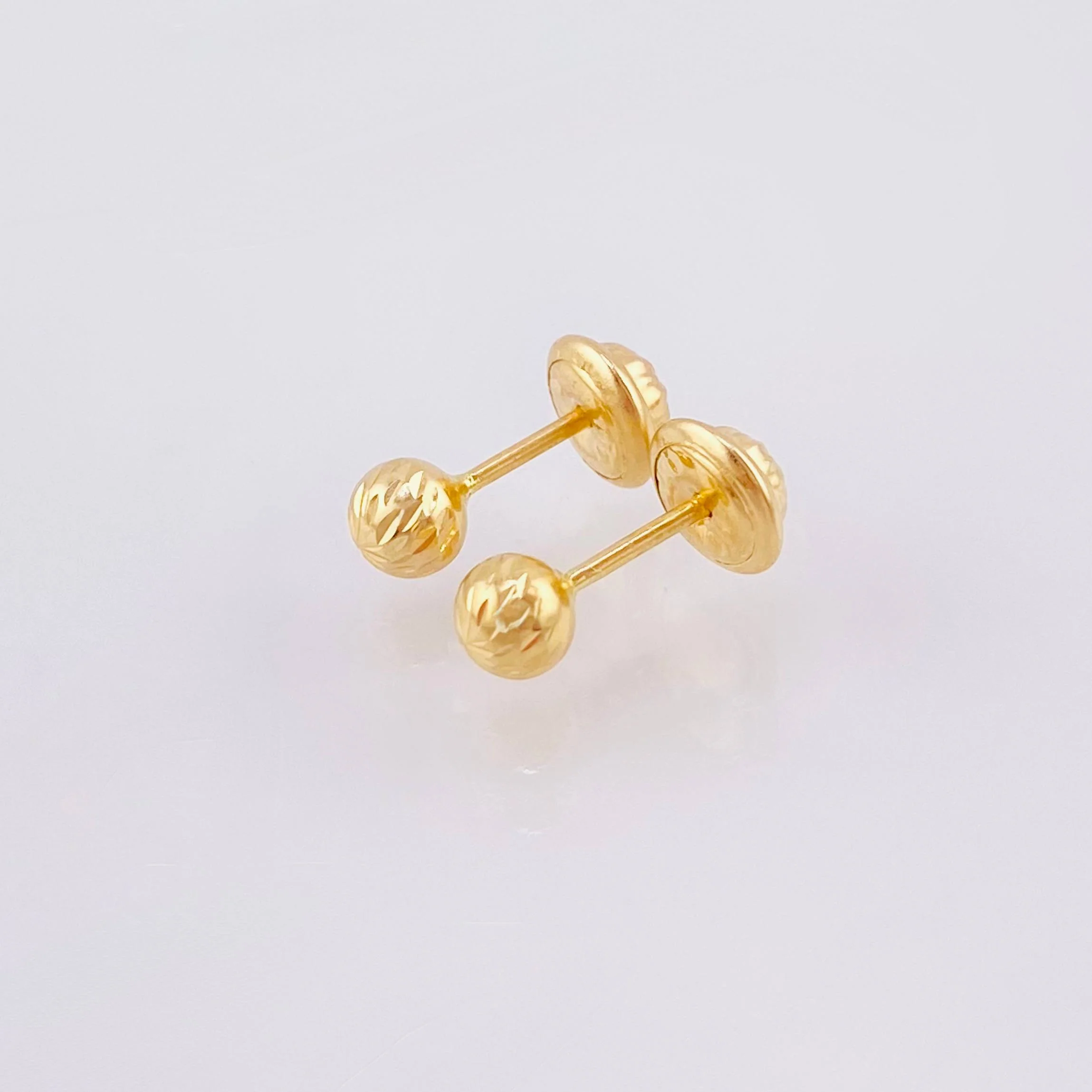 Topos Bola Diamantados 0.6 g / 4 mm Oro Amarillo 18K - Image 3