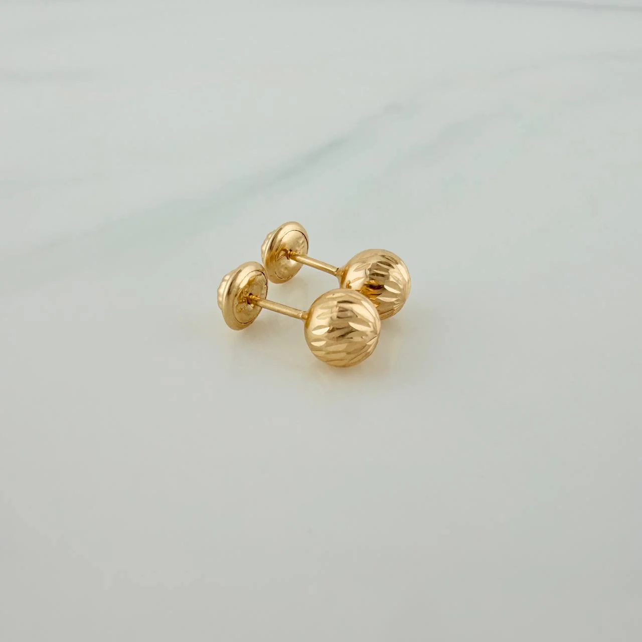 Topos Bola Diamantados 0.7 g / 5 mm Oro Amarillo 18K - Image 3