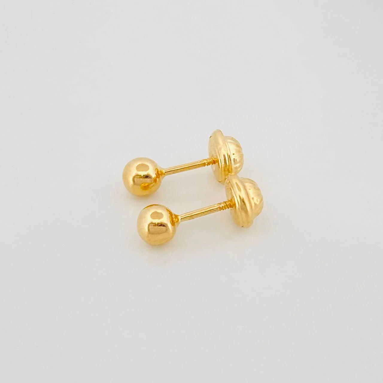 Topos Bola Lisa 0.55 g / 4 mm Oro Amarillo 18K - Image 3