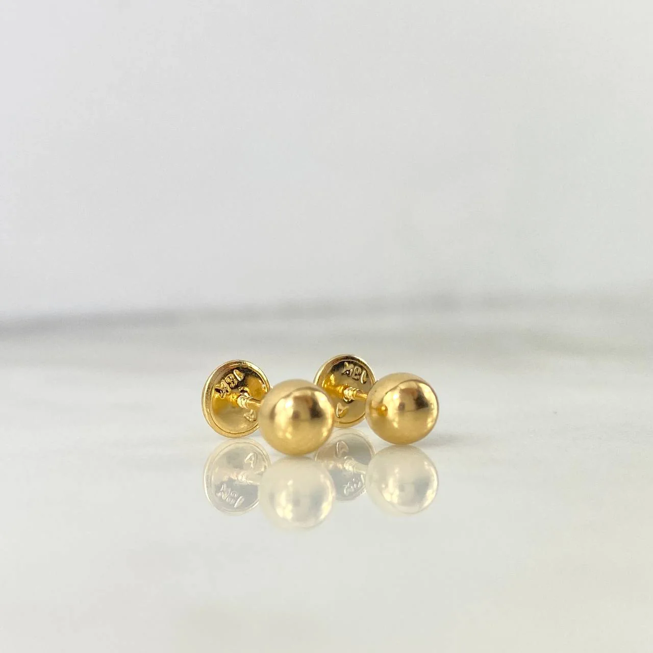 Topos Bola Lisa 0.55 g / 5 mm Oro Amarillo 18K - Image 2