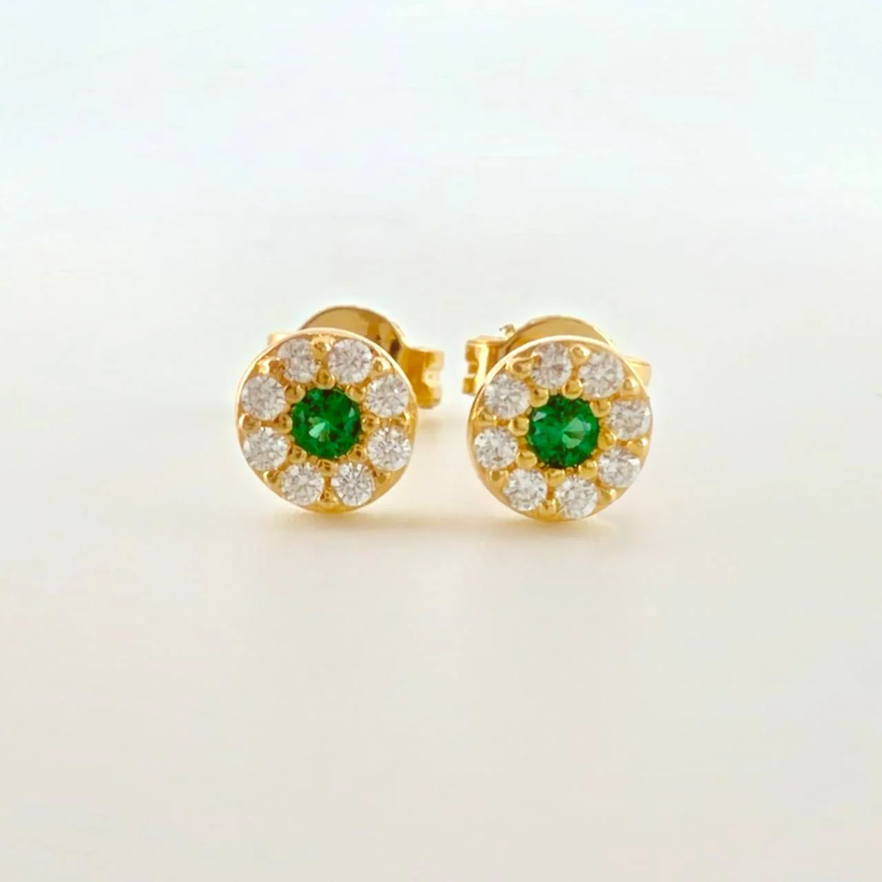 Topos Circular Tupido 1.2g / 6.15mm Oro Amarillo 18K
