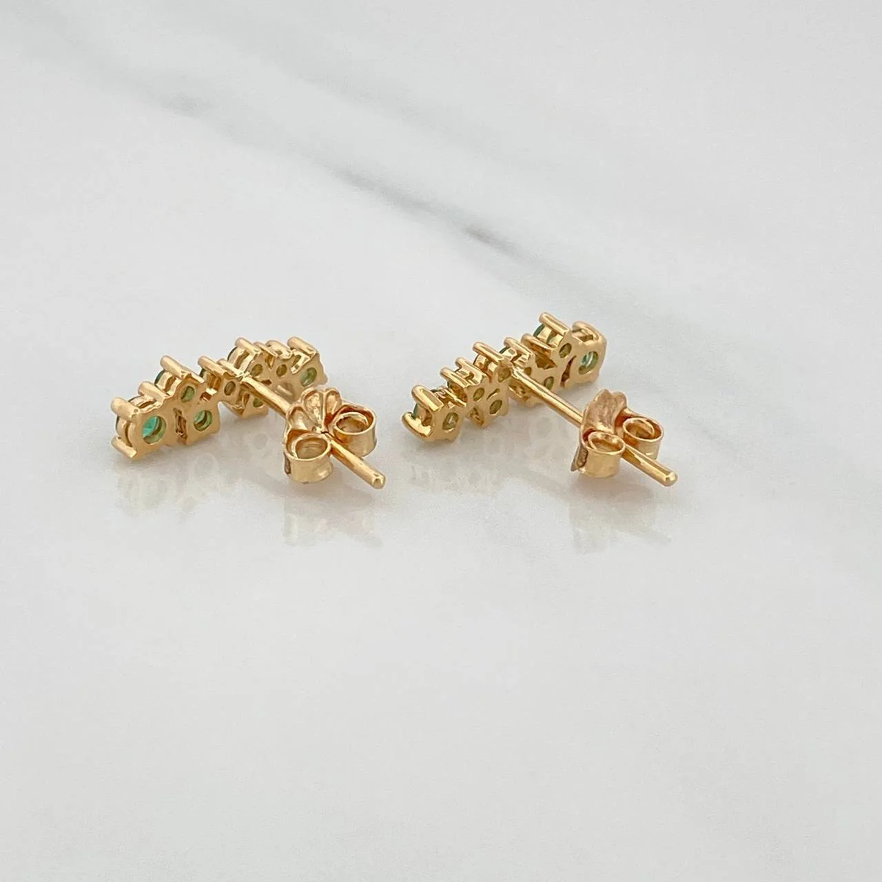 Topos Circulos Esmeraldas 51Pts 1.95 g / 13 mm Oro Amarillo 18K - Image 3