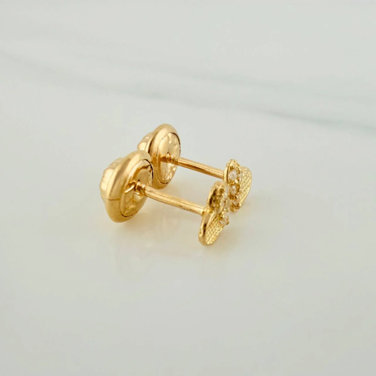 Topos Corazón Medio Destello 0.65gr / 4.49mm Oro Amarillo 18K - Image 3