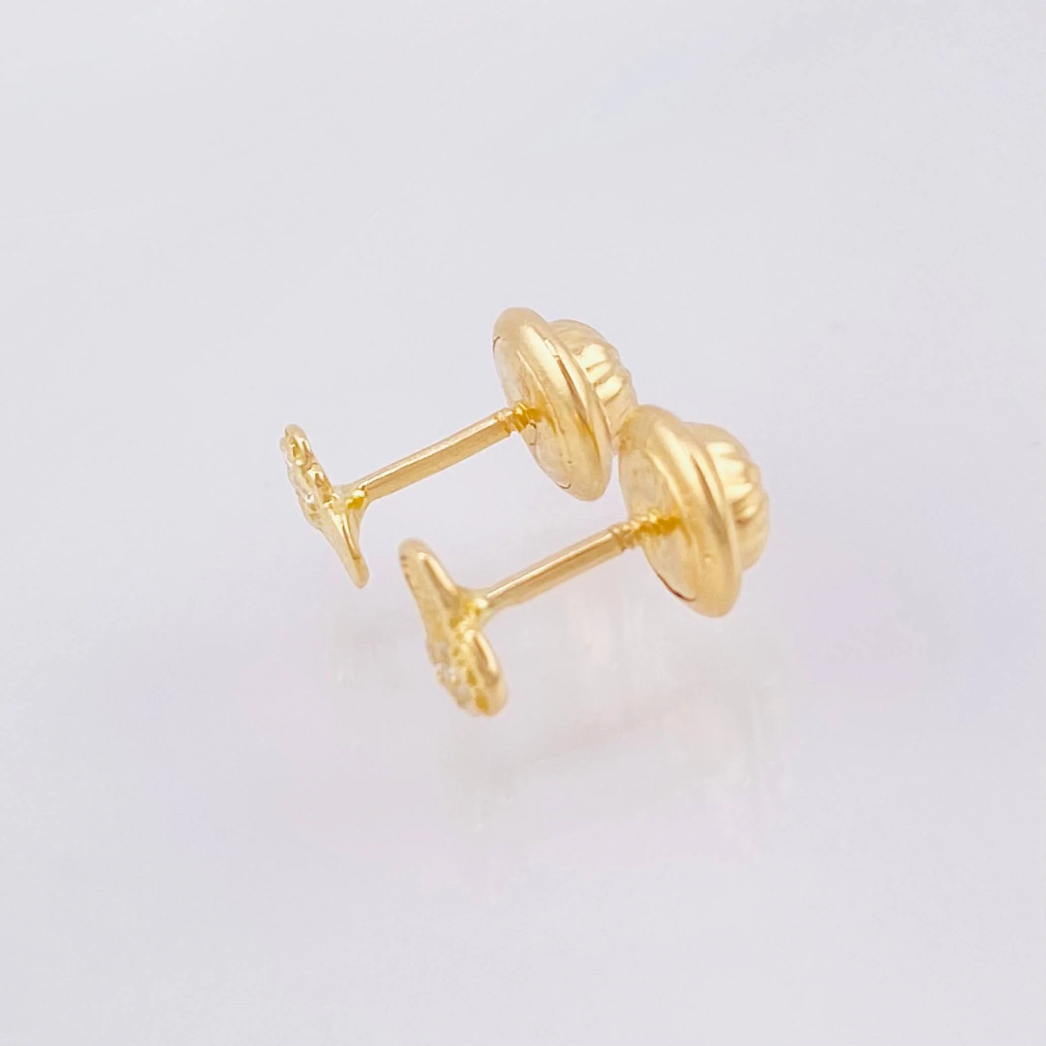 Topos Corazón Medio Destello 0.6gr / 4mm Oro Amarillo 18K - Image 3