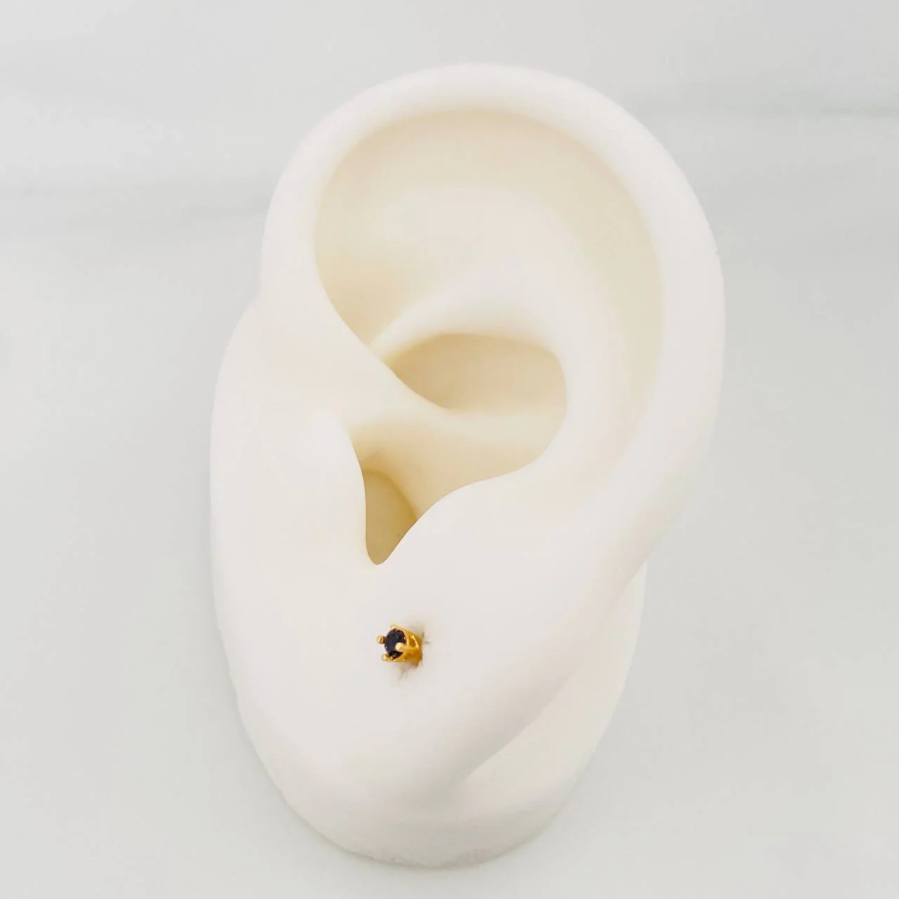 Topos Cuatro Garras 0.5 g / 1 mm Oro Amarillo 18K - Image 4