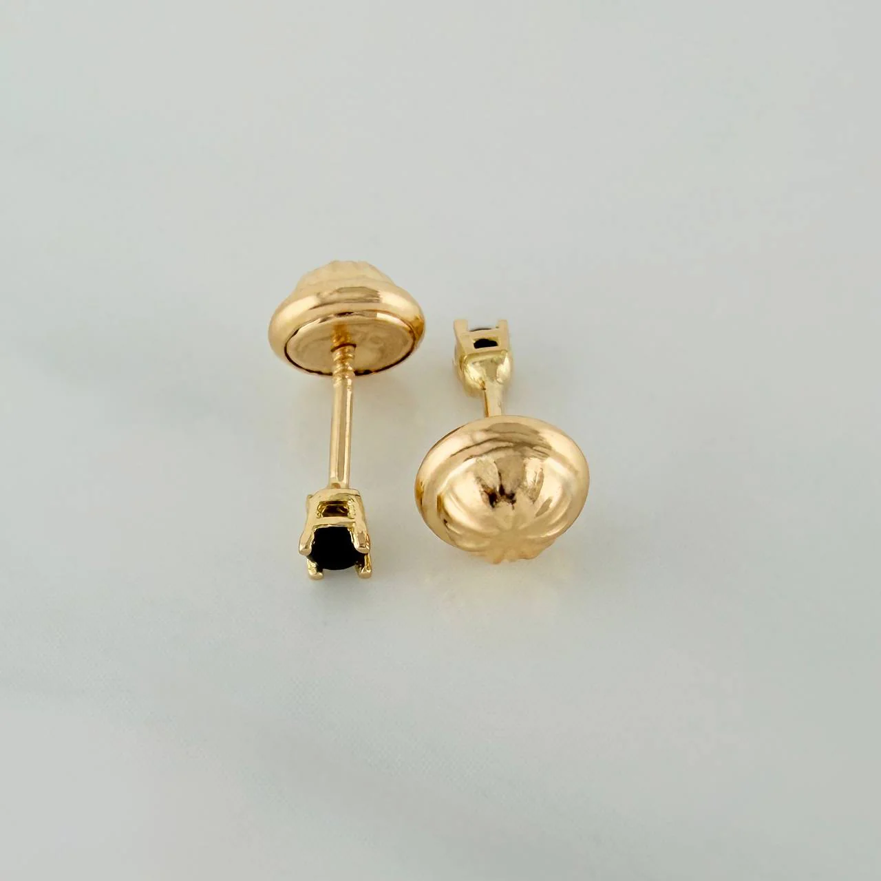 Topos Cuatro Garras 0.5gr / 2.3mm Oro Amarillo 18K % - Image 2