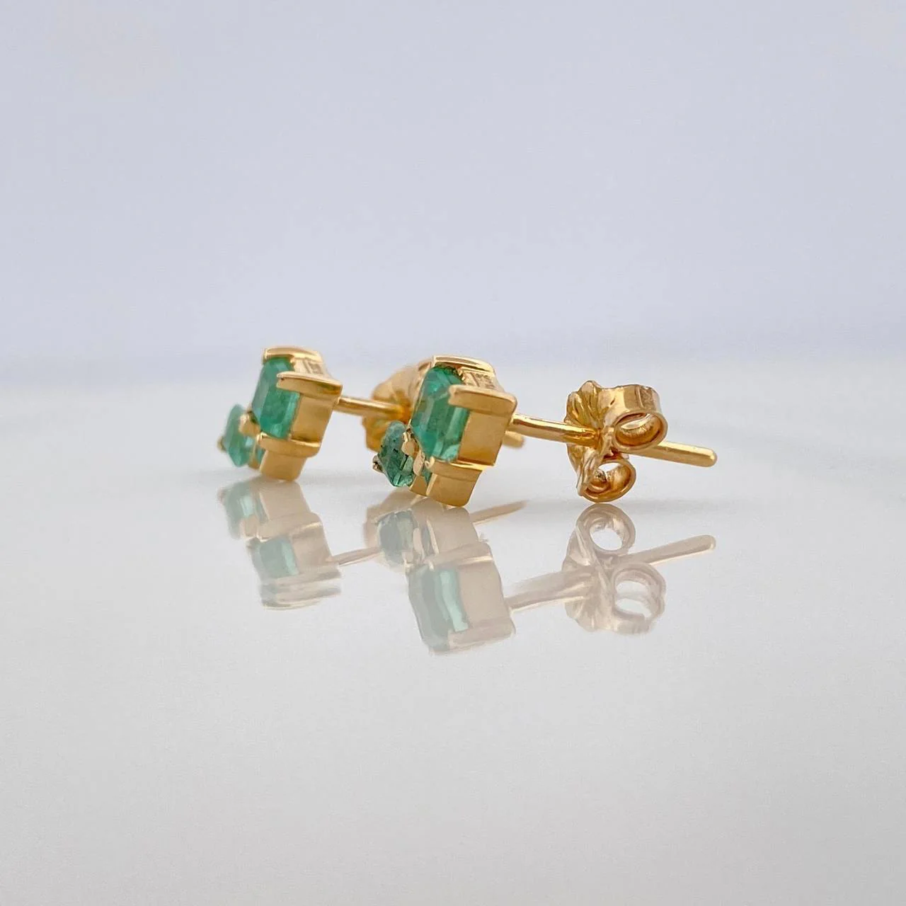 Topos Destello Esmeraldas 73Pts 1.8 g / 5.8 mm Oro Amarillo 18K - Image 2