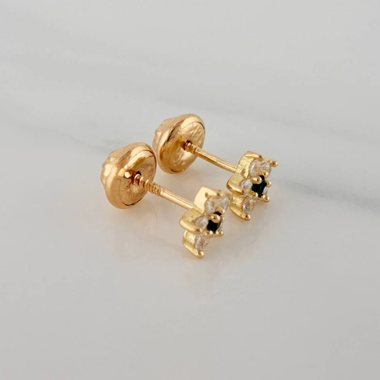 Topos Flor 0.75gr / 3.8mm Oro Amarillo 18K & - Image 3