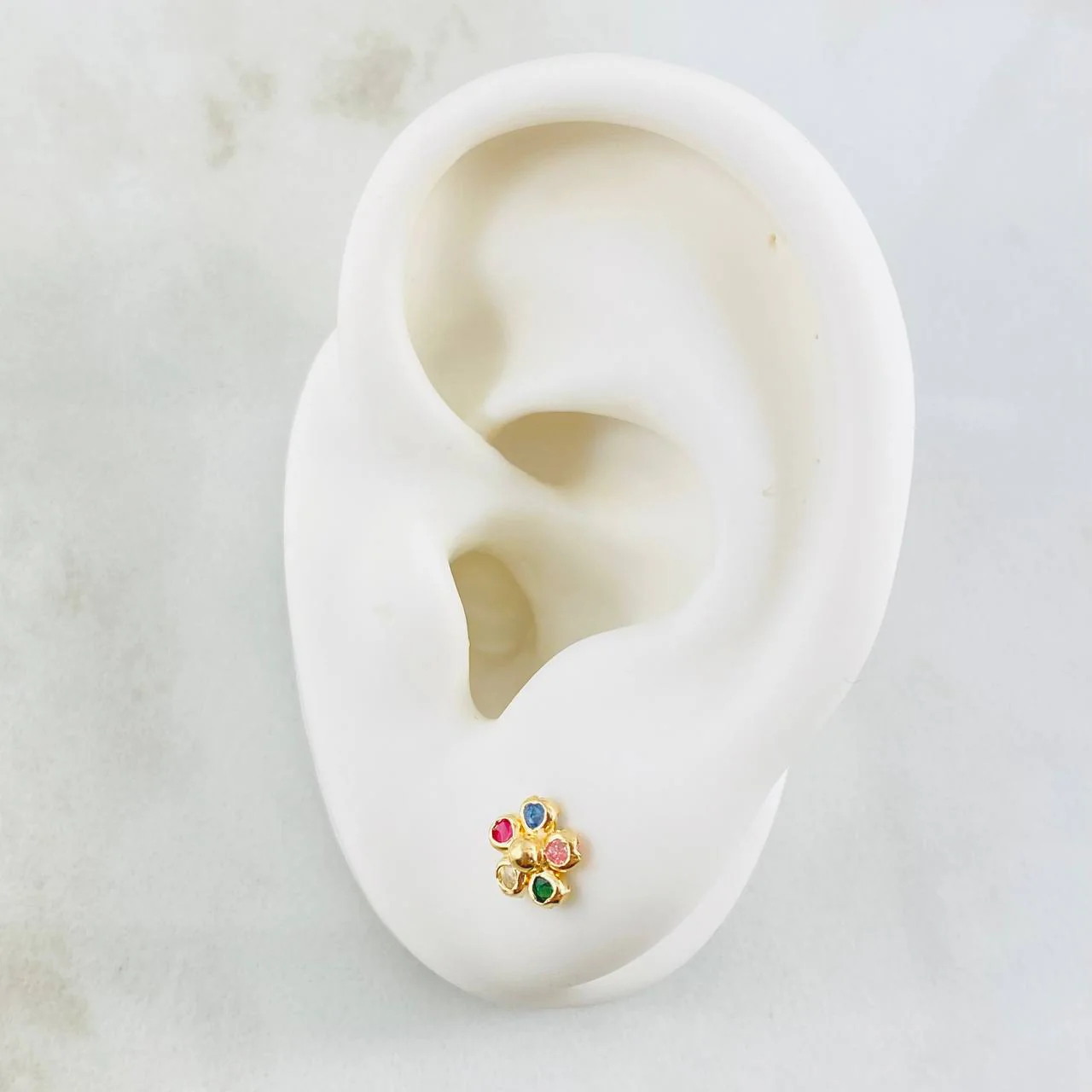 Topos Flor 0.85gr / 6mm Oro Amarillo 18K * - Image 3
