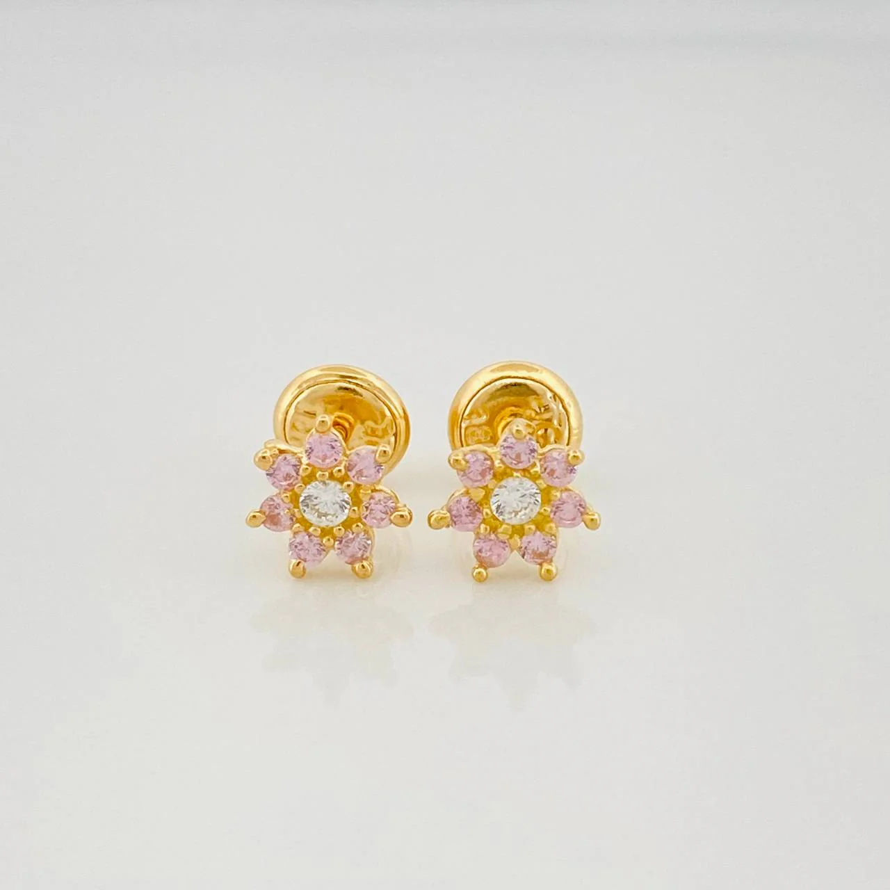 Topos Flor 0.95 g / 6.6 mm Oro Amarillo 18K