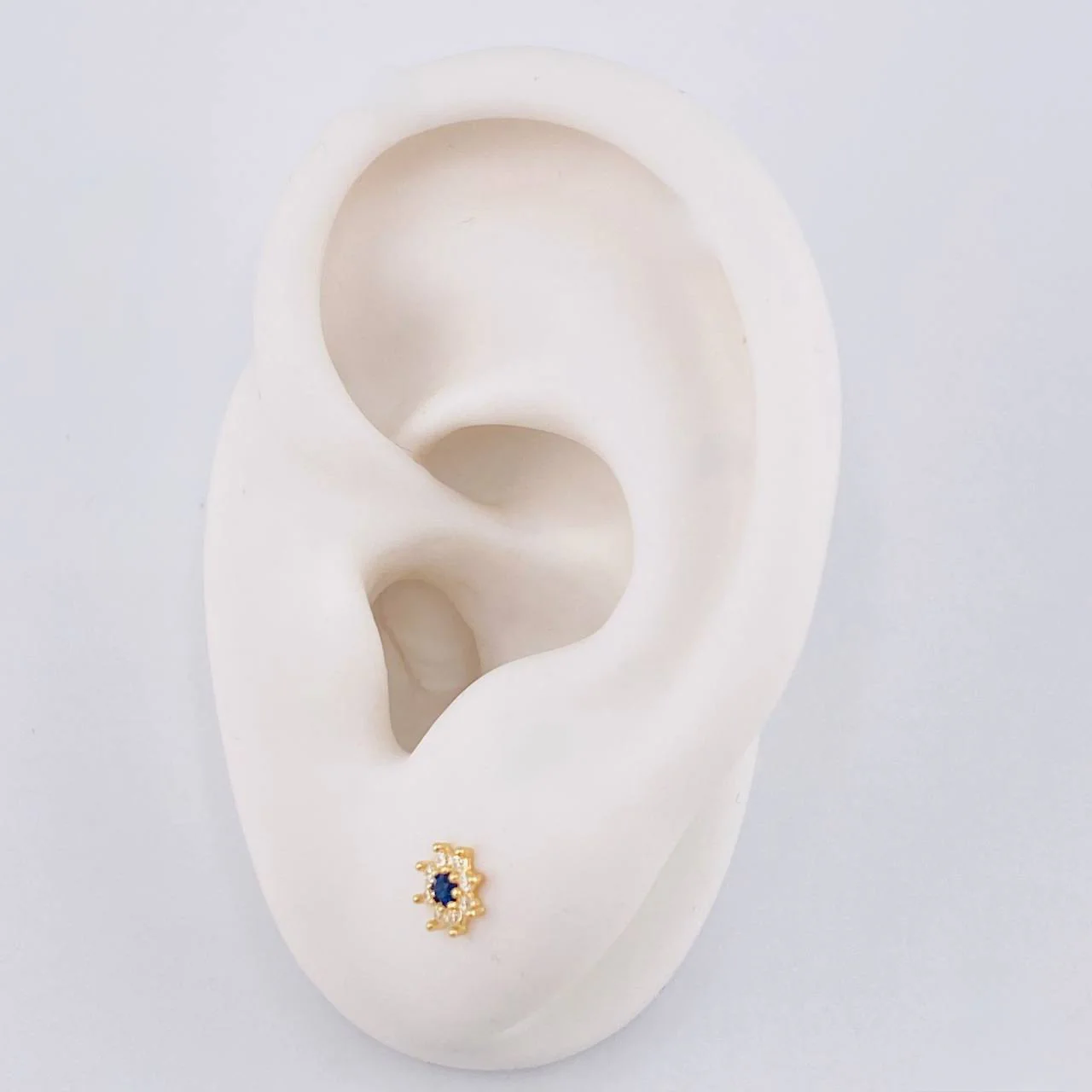 Topos Flor Ocho Petalos 0.6 g / 5.4 mm Oro Amarillo 18K - Image 4