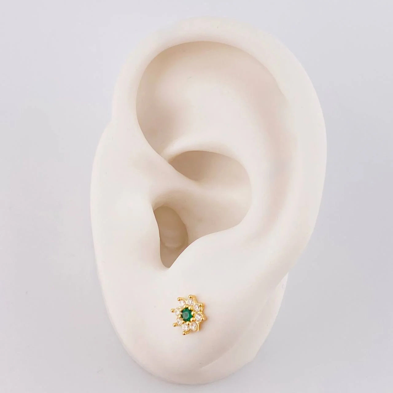 Topos Flor Ocho Petalos 0.85 g / 6.6 mm Oro Amarillo 18K - Image 4