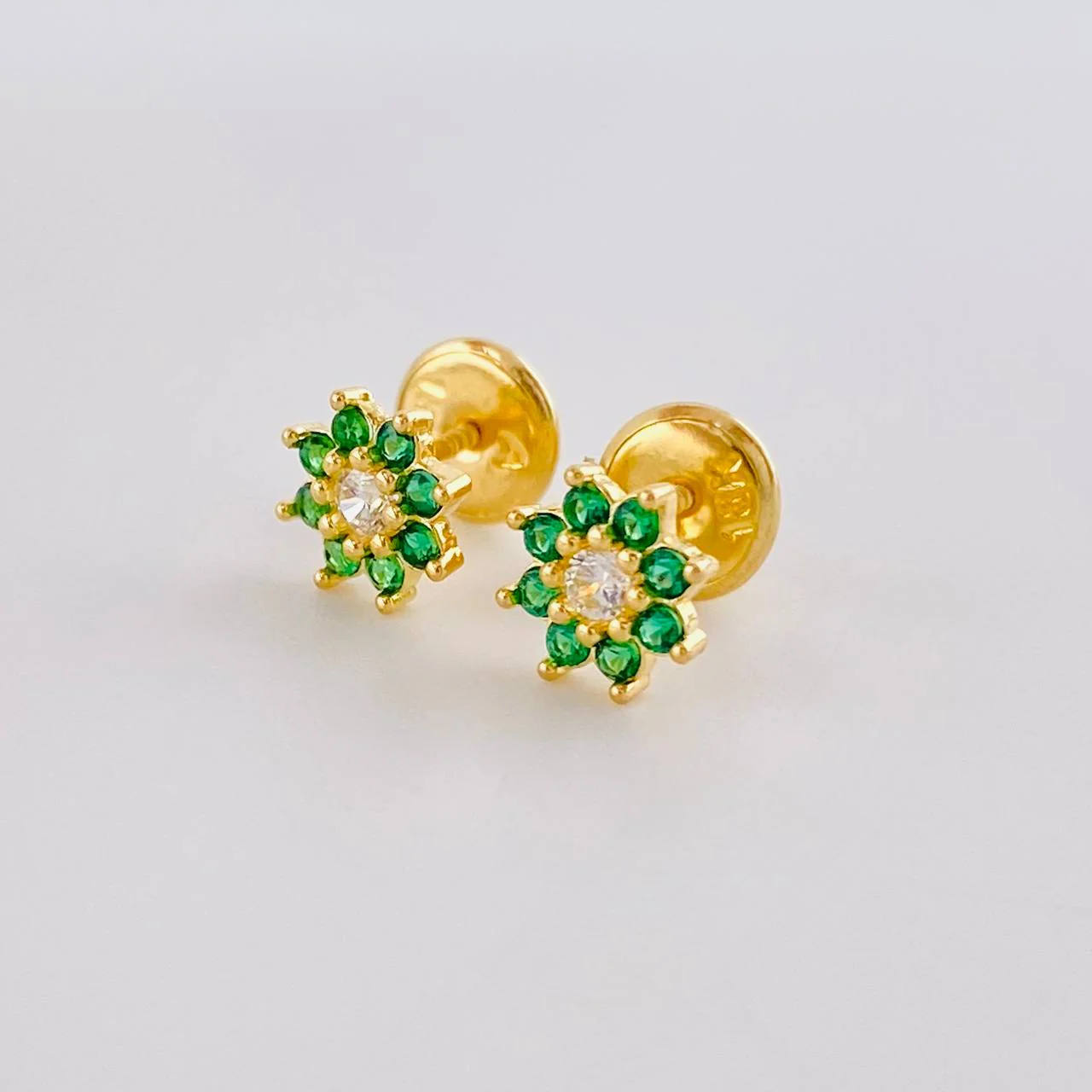 Topos Flor Ocho Petalos 0.85g / 6.3mm Oro Amarillo 18K - Image 2