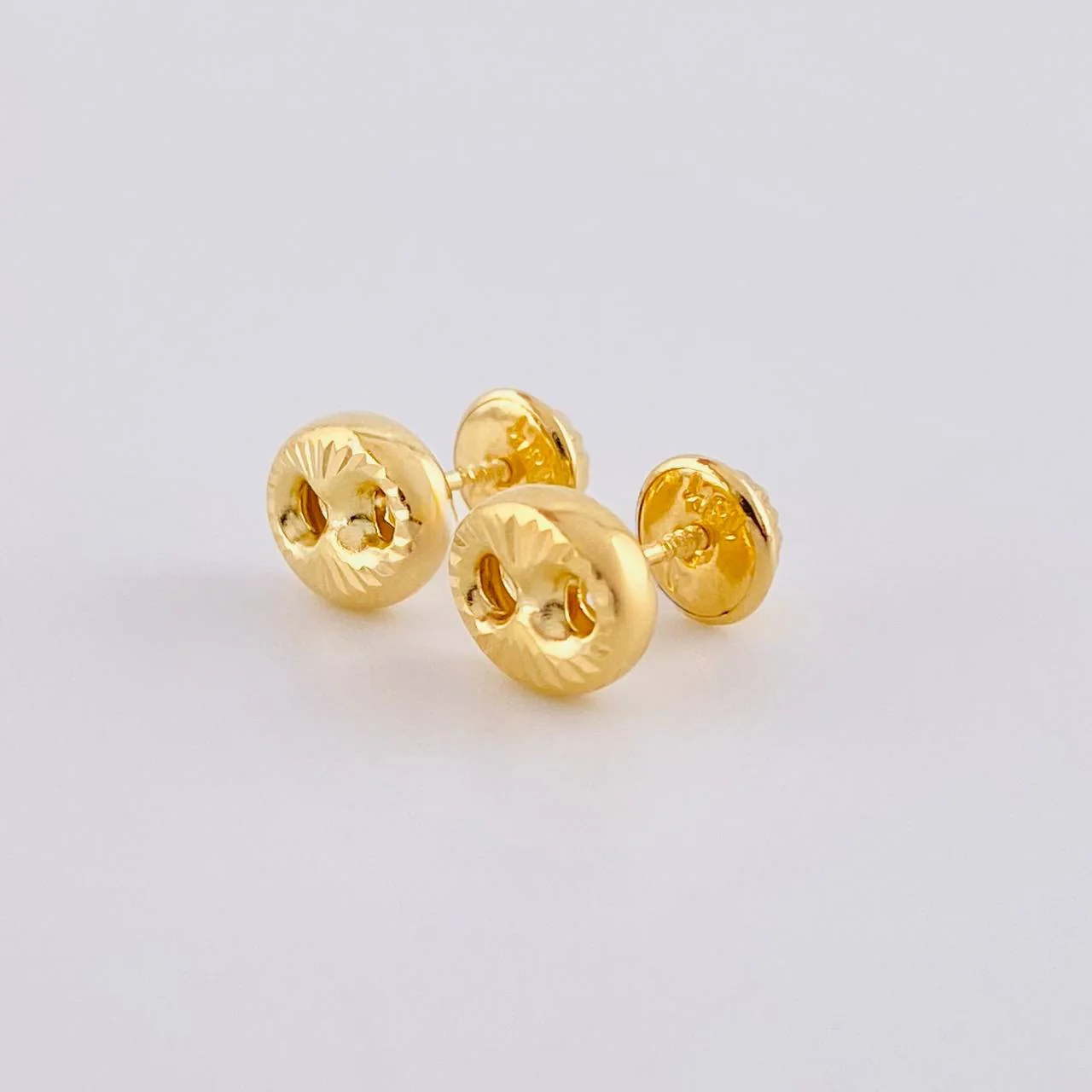 Topos Gc Diamantado 0.75 g / 6.4 mm Oro Amarillo 18K - Image 2