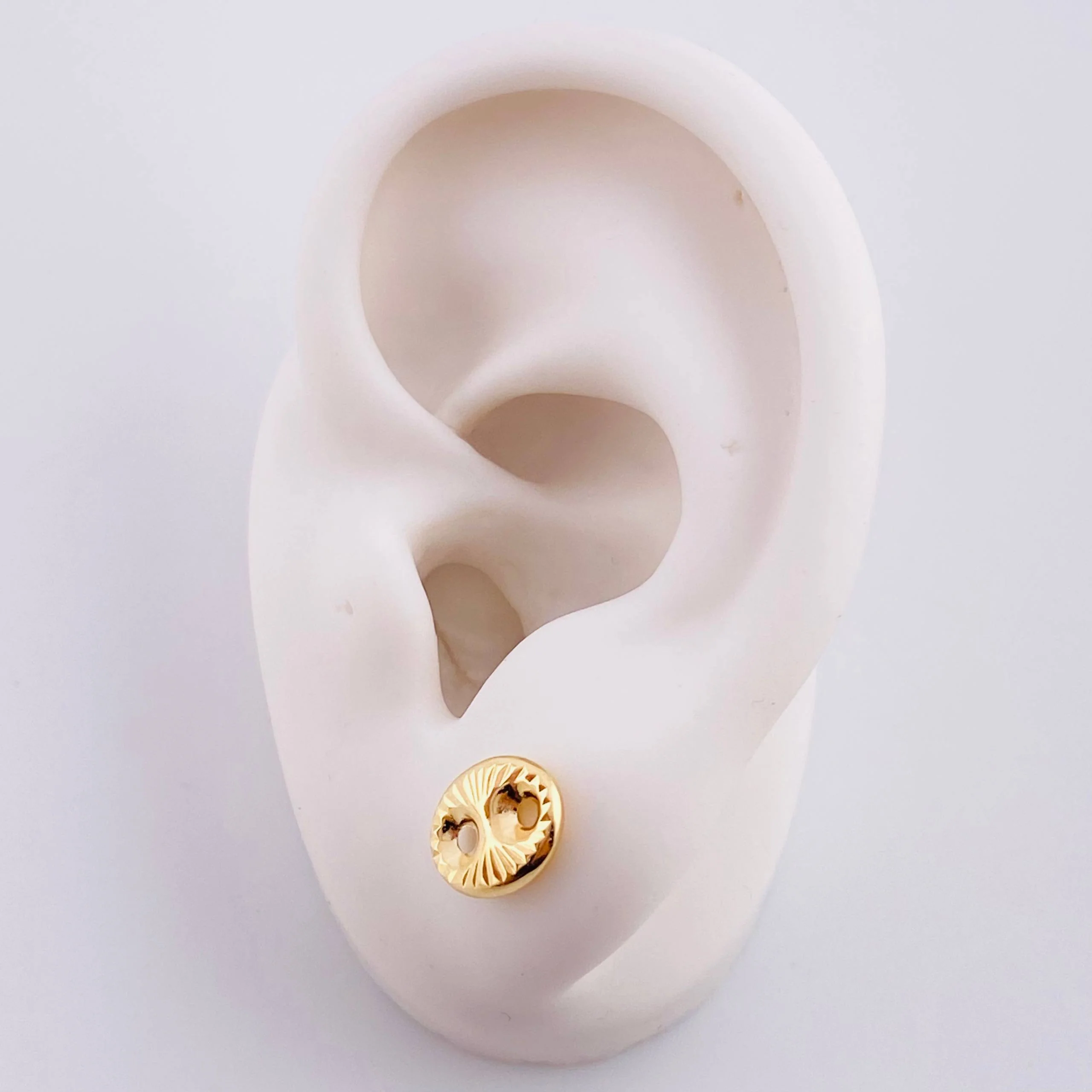 Topos Gc Diamantado 0.9g / 9.8mm Oro Amarillo 18K - Image 4
