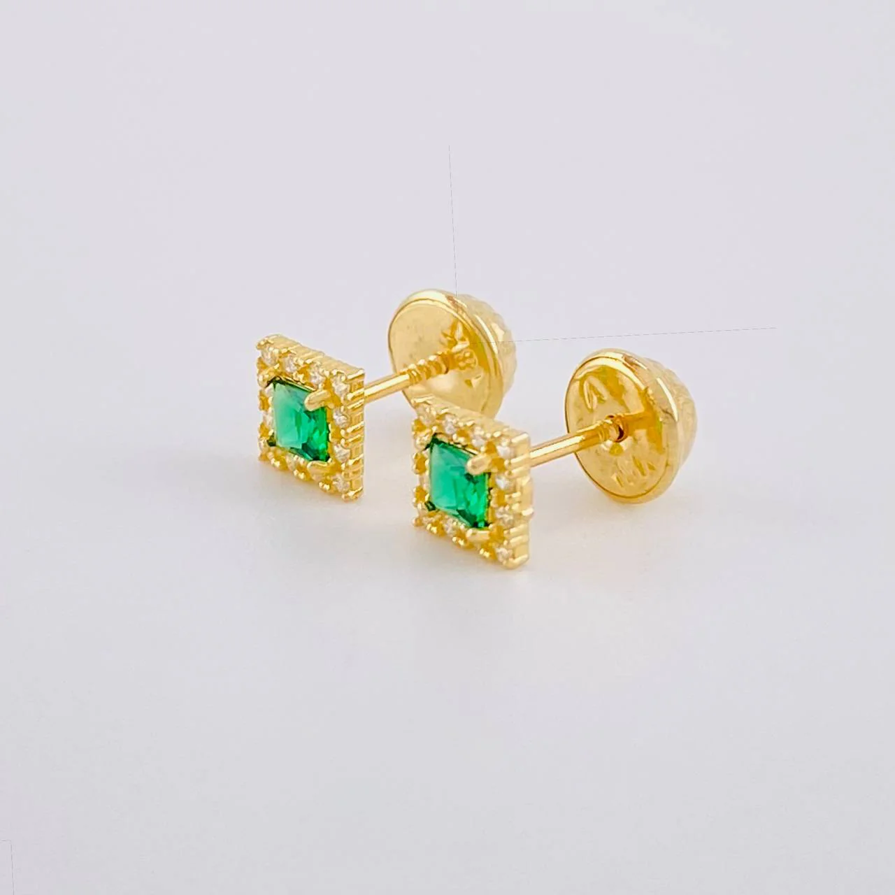 Topos Halo Cuadrado 0.7g / 4.9mm Oro Amarillo 18K - Image 2