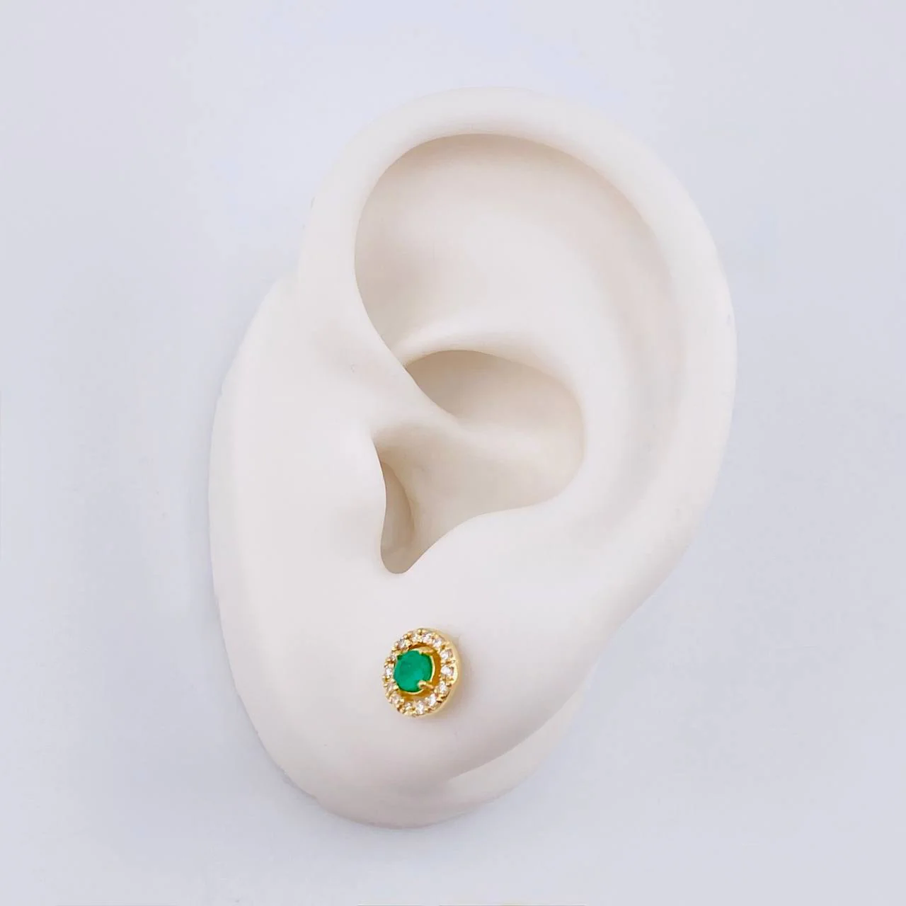 Topos Halo Esmeraldas 36Pts Diamantes 5Pts 1.8 g / 7.1 mm Oro Amarillo 18K - Image 4
