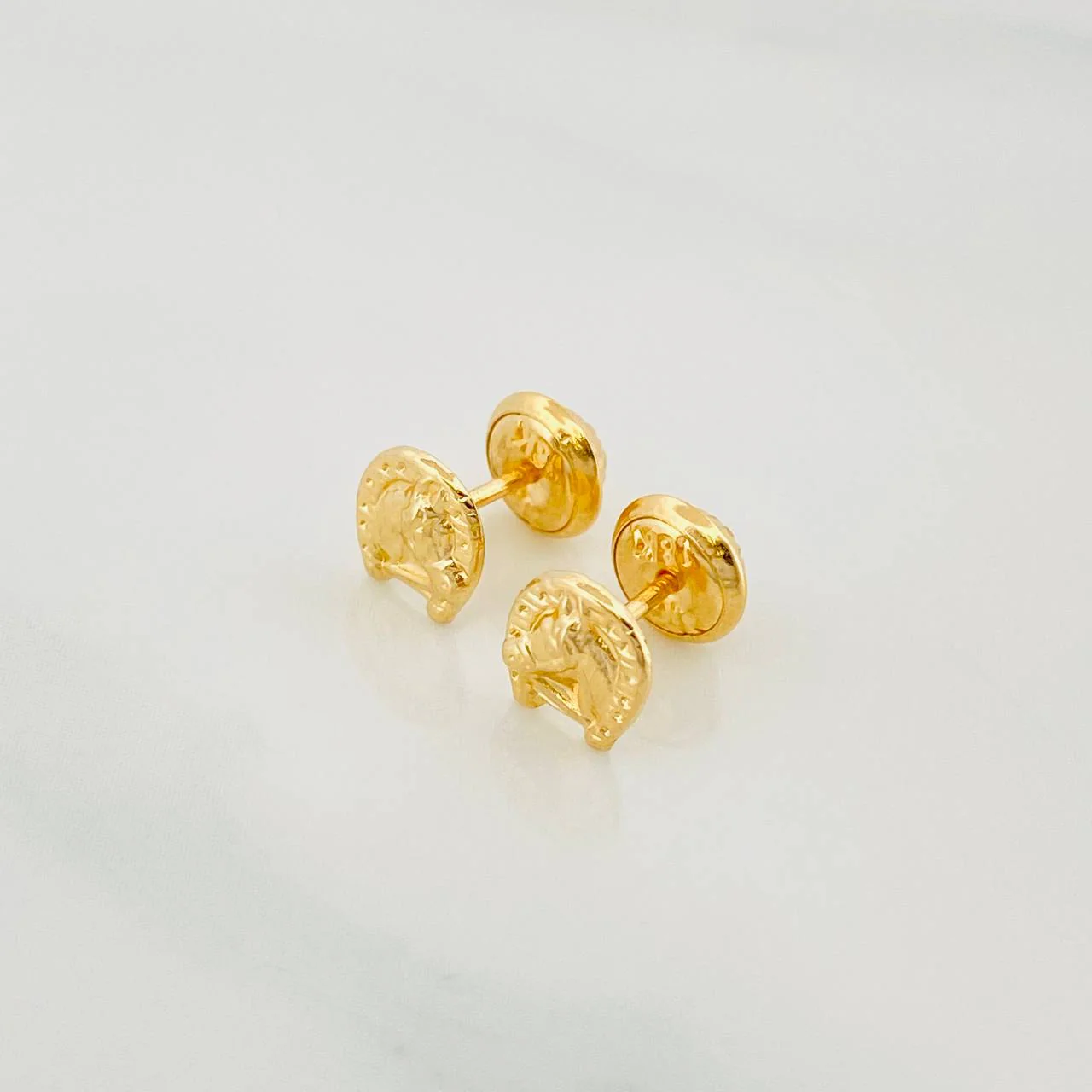 Topos Herradura Caballo 0.6 g / 4 mm Oro Amarillo 18K - Image 3