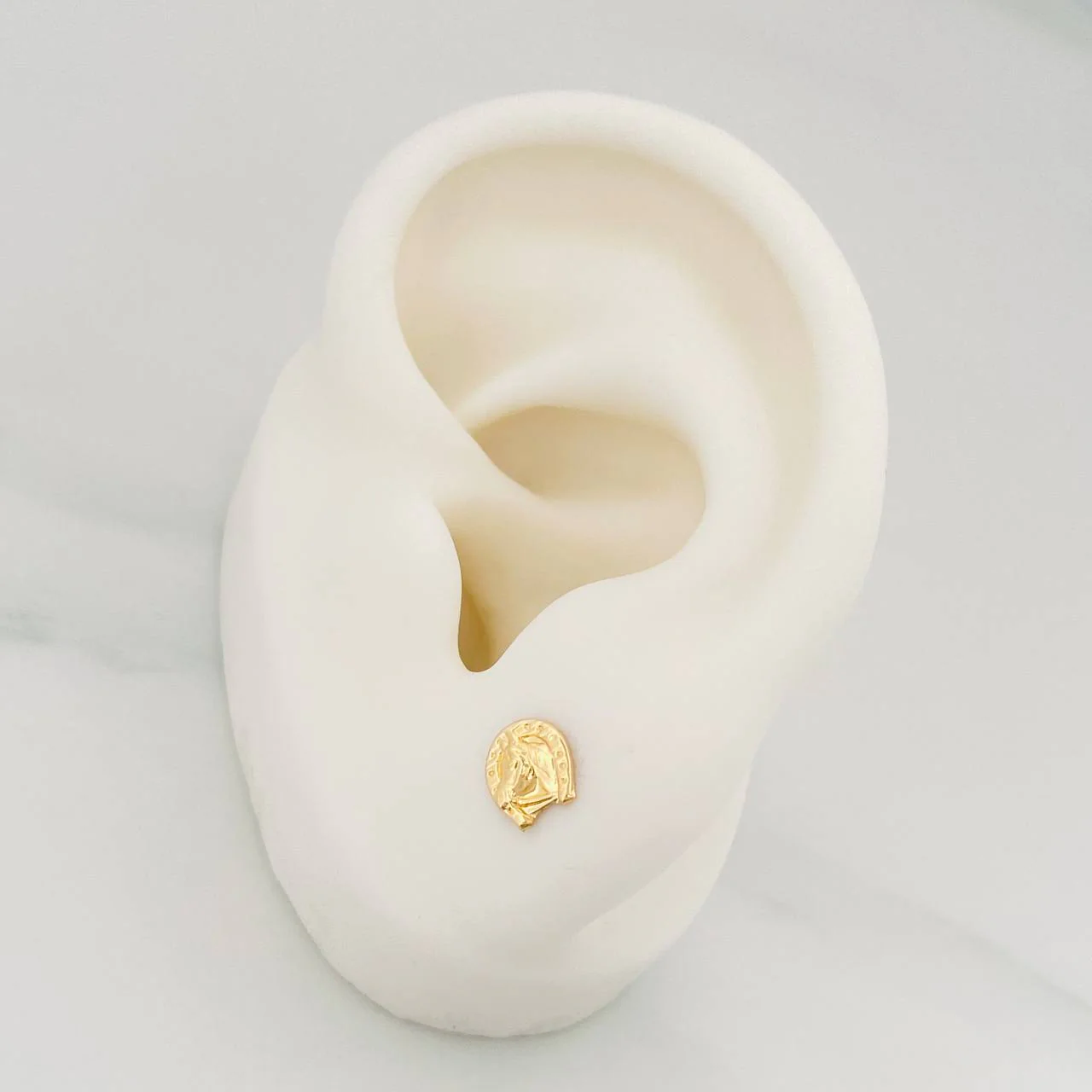 Topos Herradura Caballo 0.6 g / 4 mm Oro Amarillo 18K - Image 4