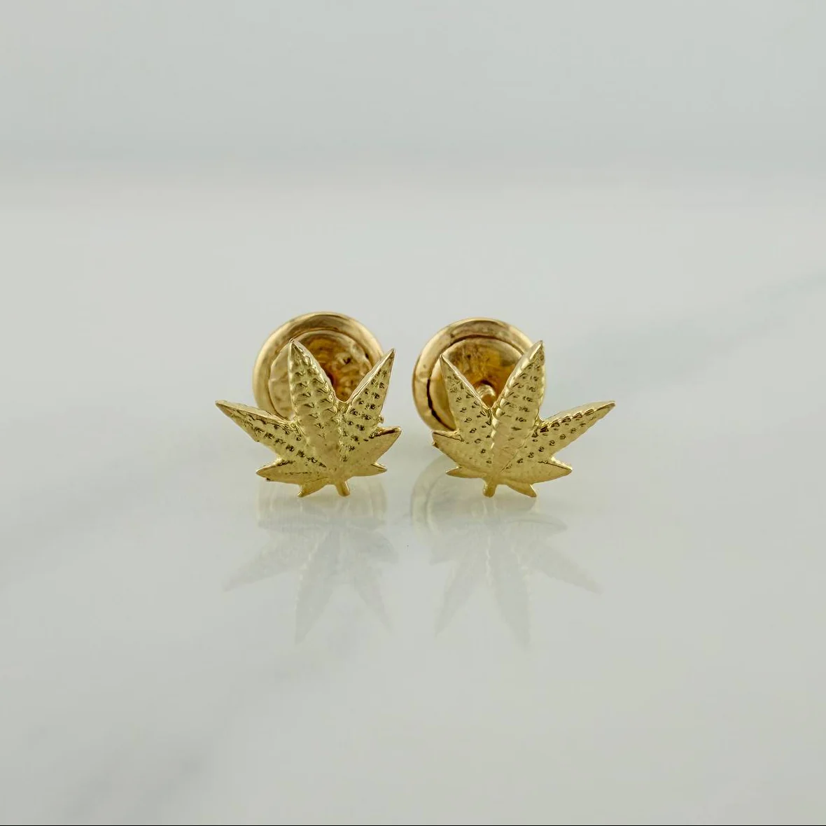 Topos Hojas 0.75 g / 6.22 mm Oro Amarillo 18K