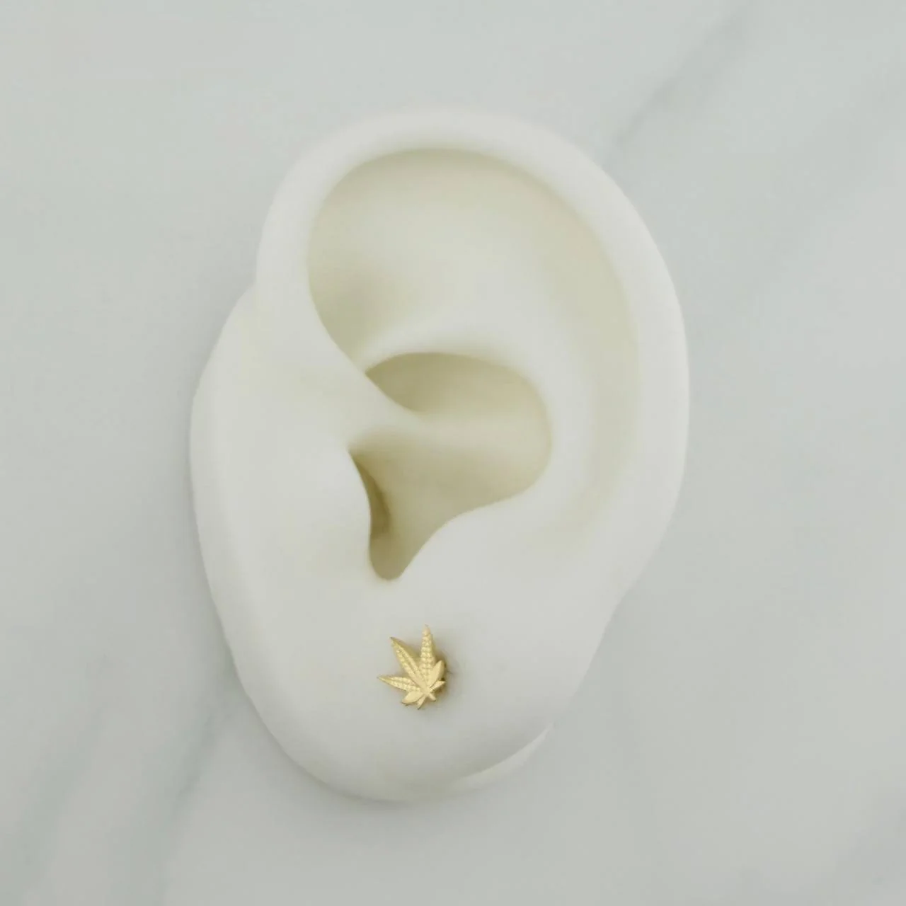 Topos Hojas 0.75gr / 6.39mm Oro Amarillo 18K - Image 4