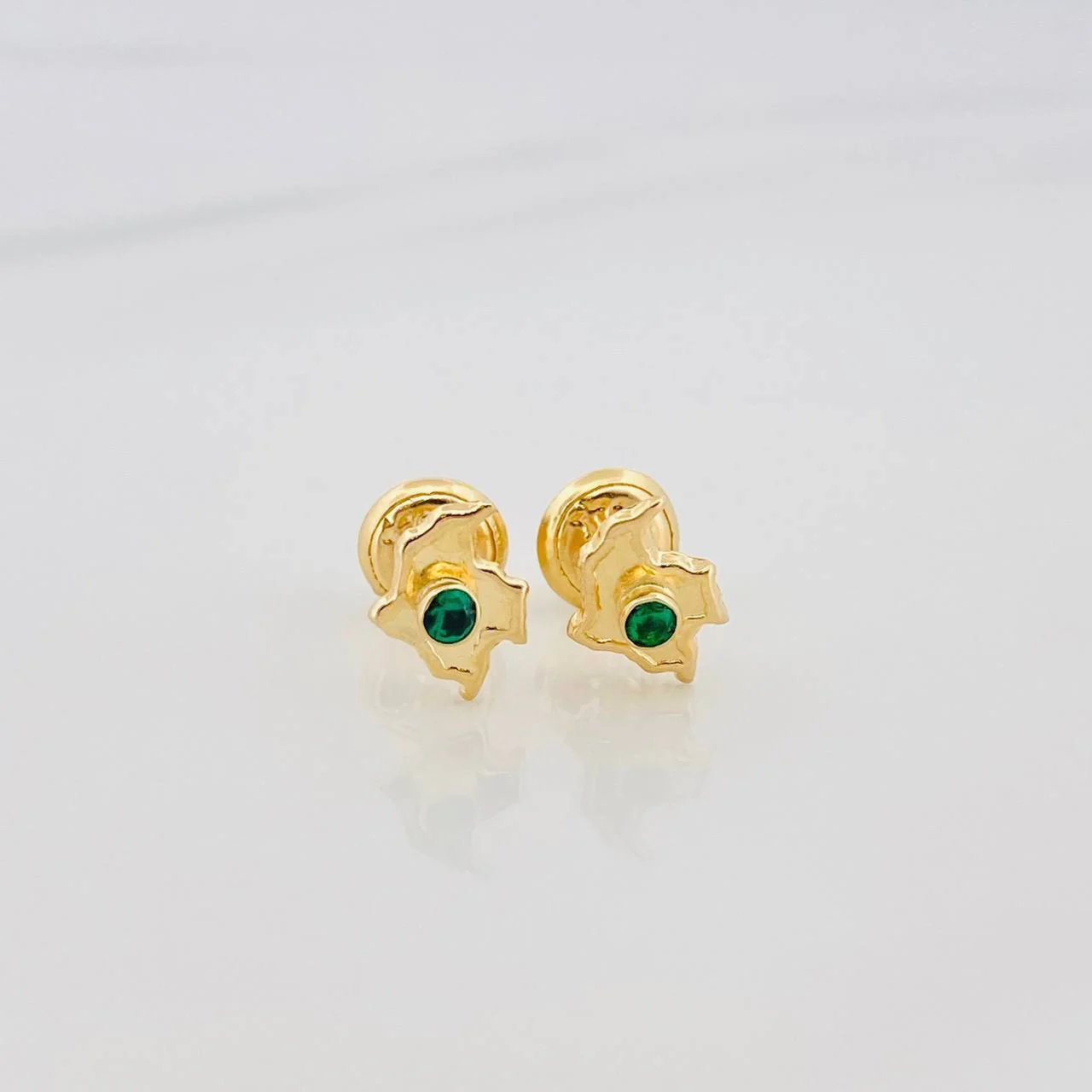 Topos Mapa De Colombia 0.7 g / 4 mm Oro Amarillo 18K