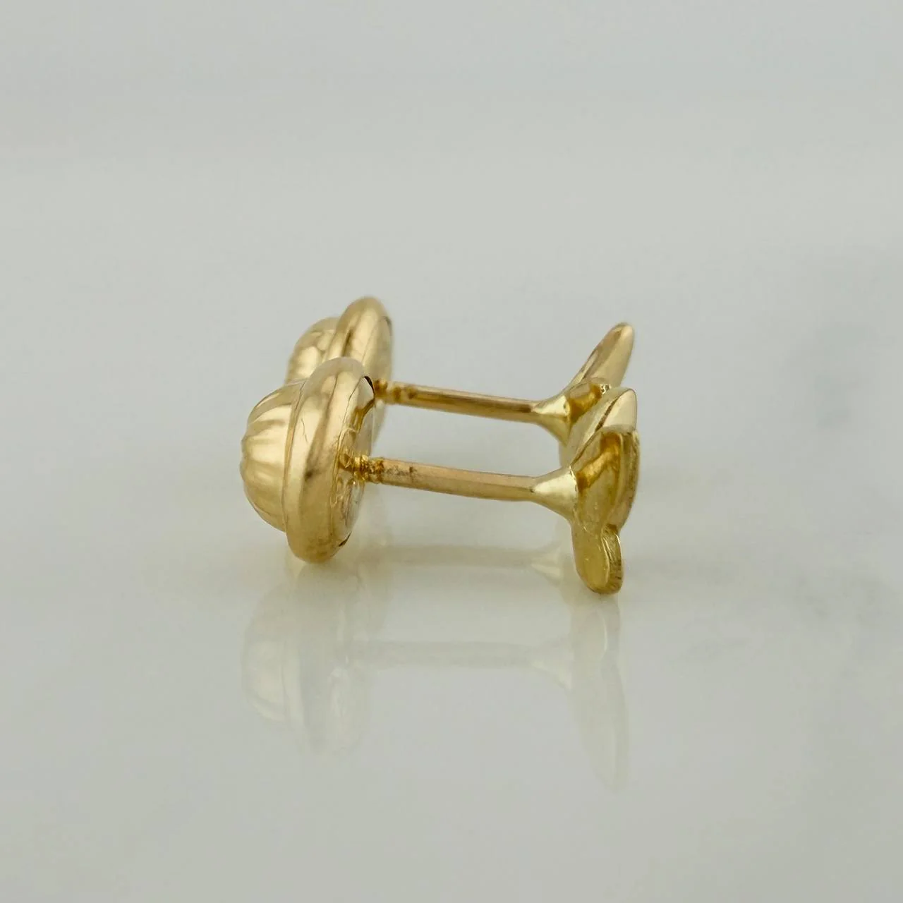 Topos Mariposa 0.7 g / 4.68 mm Oro Amarillo 18K - Image 3