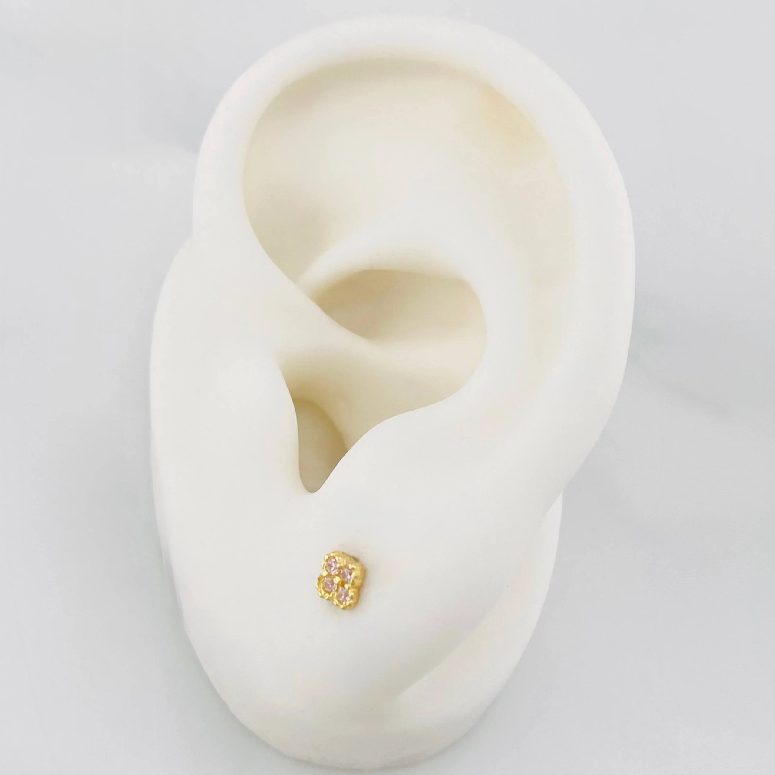 Topos Mini Trebol 0.7 g / 3.8 mm Oro Amarillo 18K - Image 4