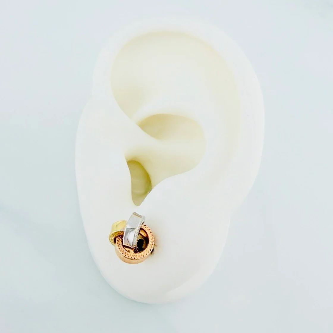 Topos Nudo 1.2g / 4.5mm Tres Oros 18K - Image 4