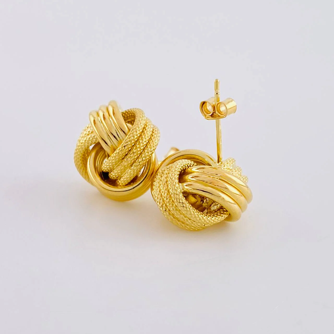 Topos Nudo 1.9g / 13mm Oro Amarillo 18K - Image 3