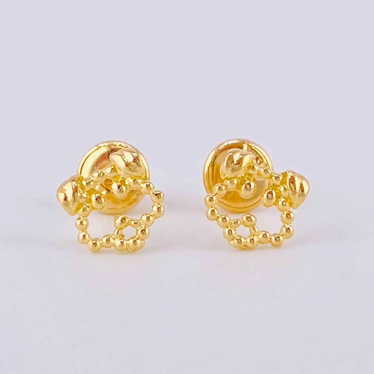 Topos Perro Cachetón 0.85gr / 6.7mm Oro Amarillo 18K