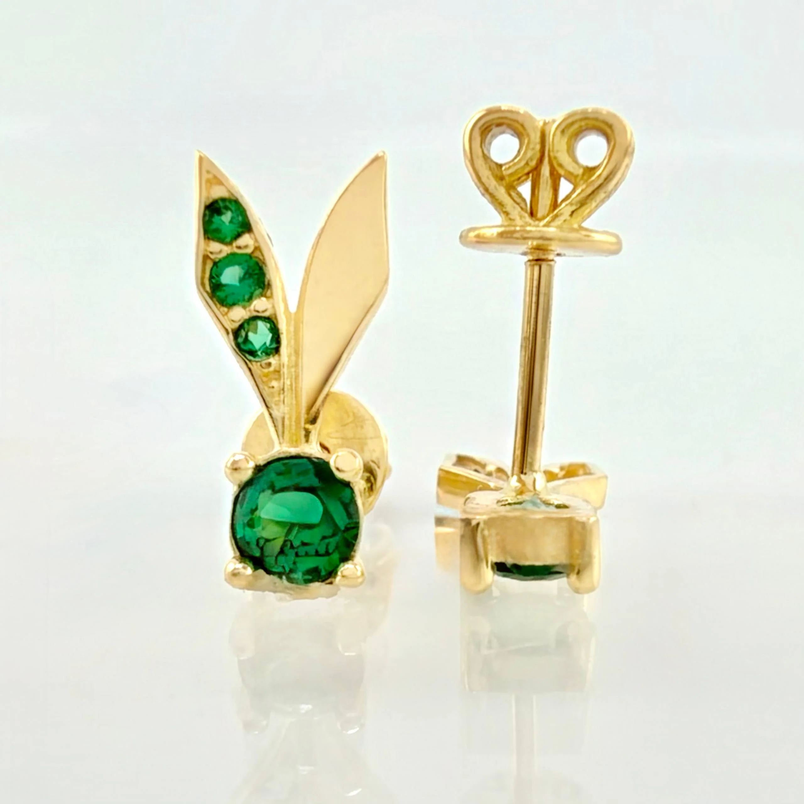 Topos Piedra De Junco 1.95gr / 1.3cm / Oro Amarillo 18K - Image 3