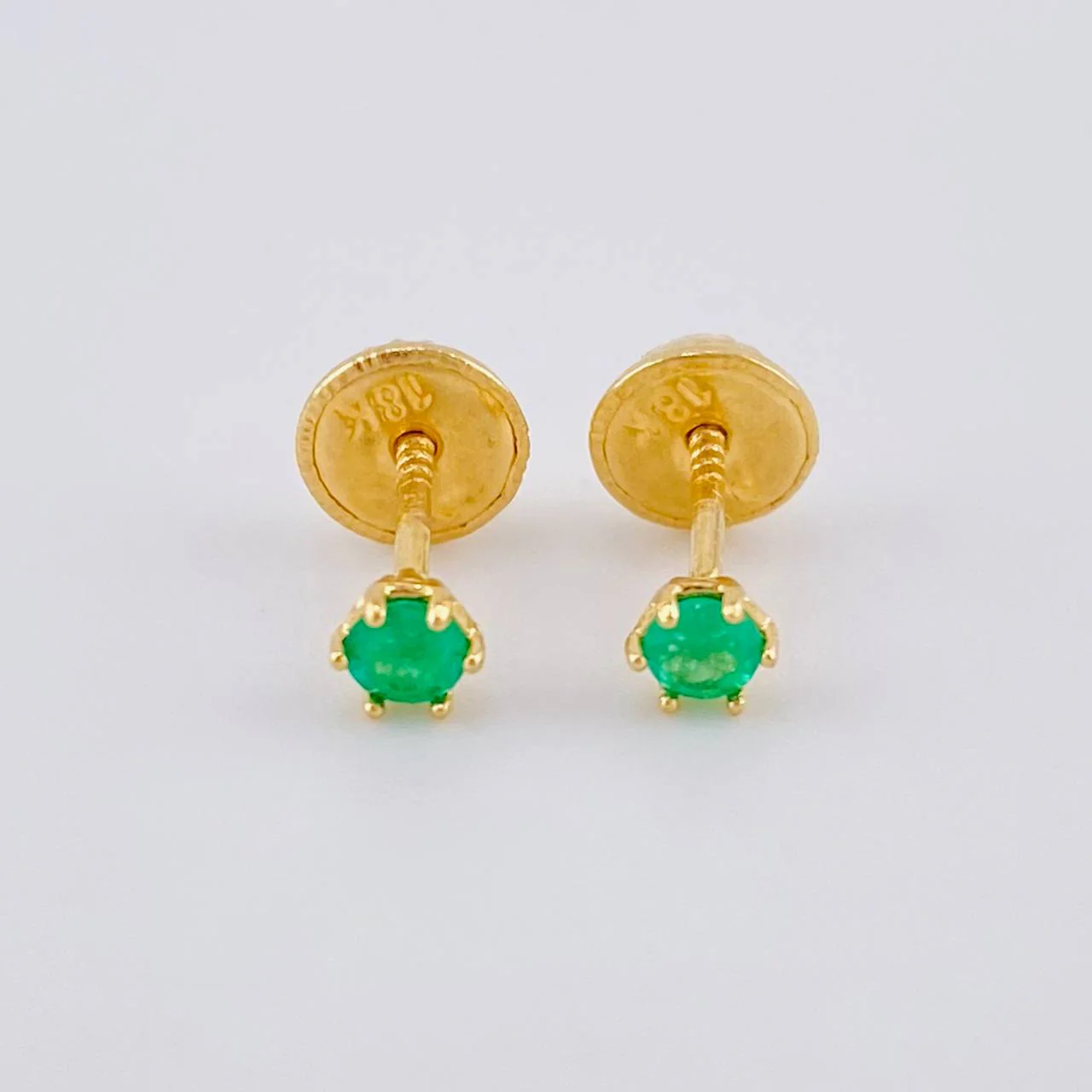 Topos Seis Garras Esmeraldas 5Pts 0.5 g / 2.5 mm Oro Amarillo 18K