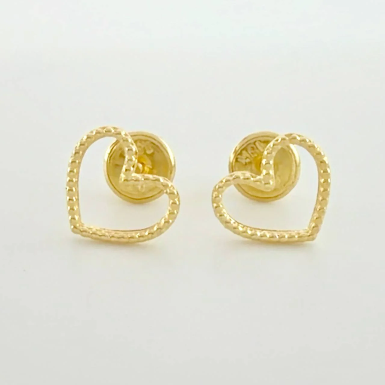 Topos Silueta Corazón Diamantado 0.8g / 8mm Oro Amarillo 18K