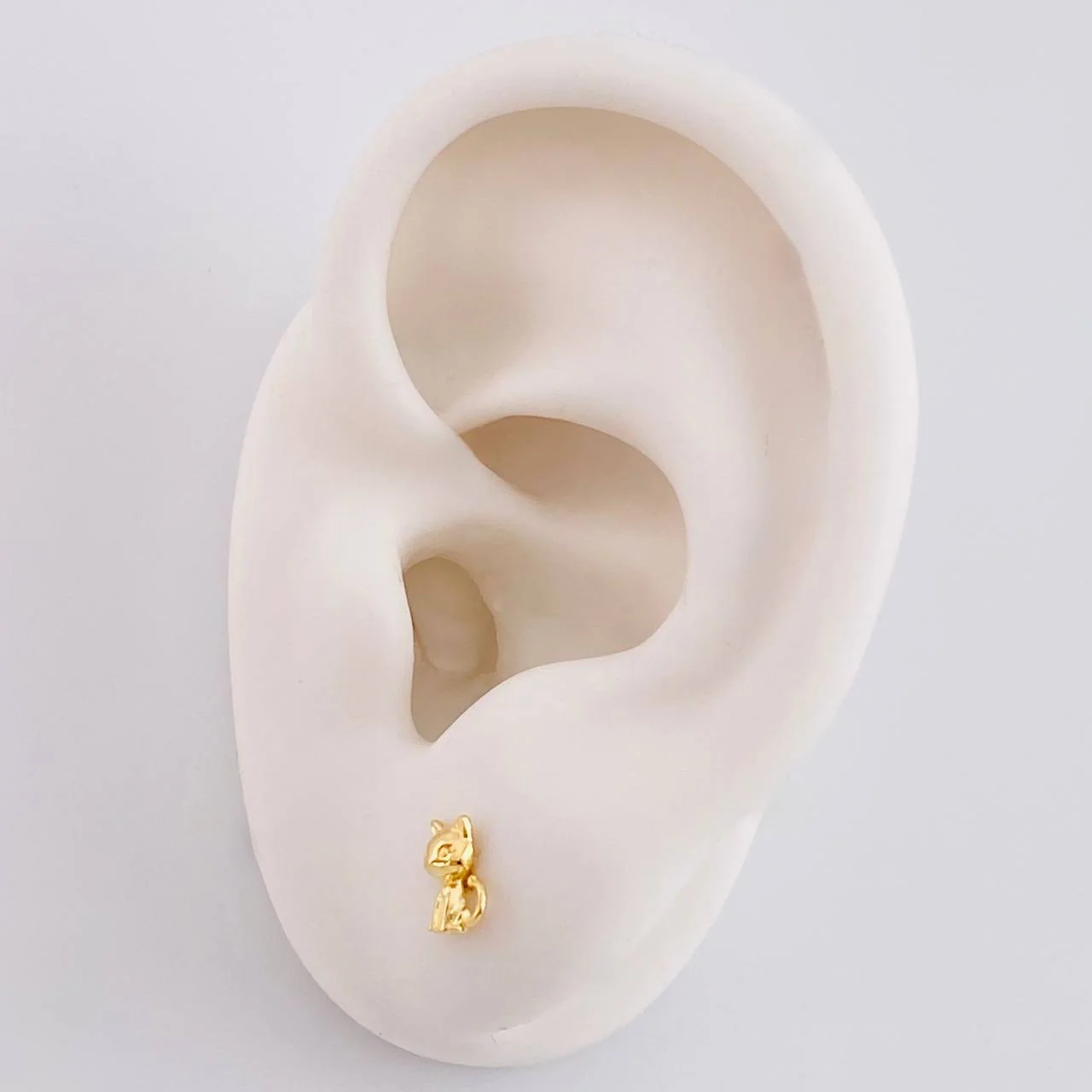 Topos Gato 0.75 g / 6.55 mm Oro Amarillo 18K - Image 4