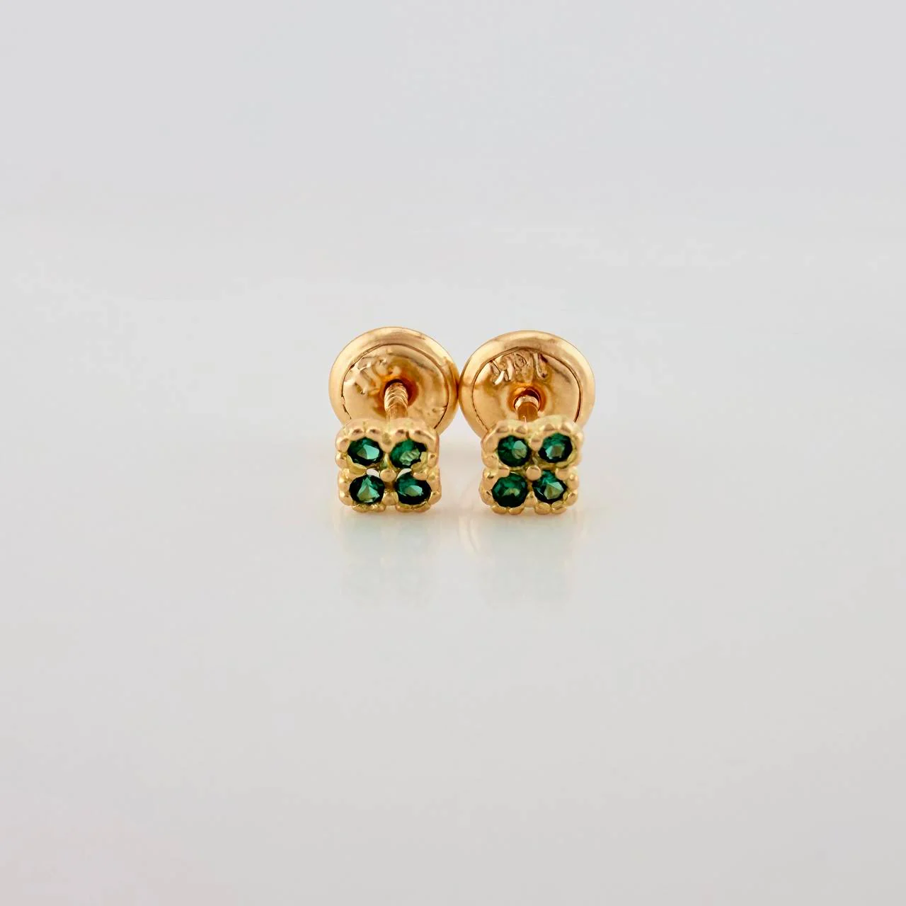 Topos Trebol 0.65gr / 4mm Oro Amarillo 18K &