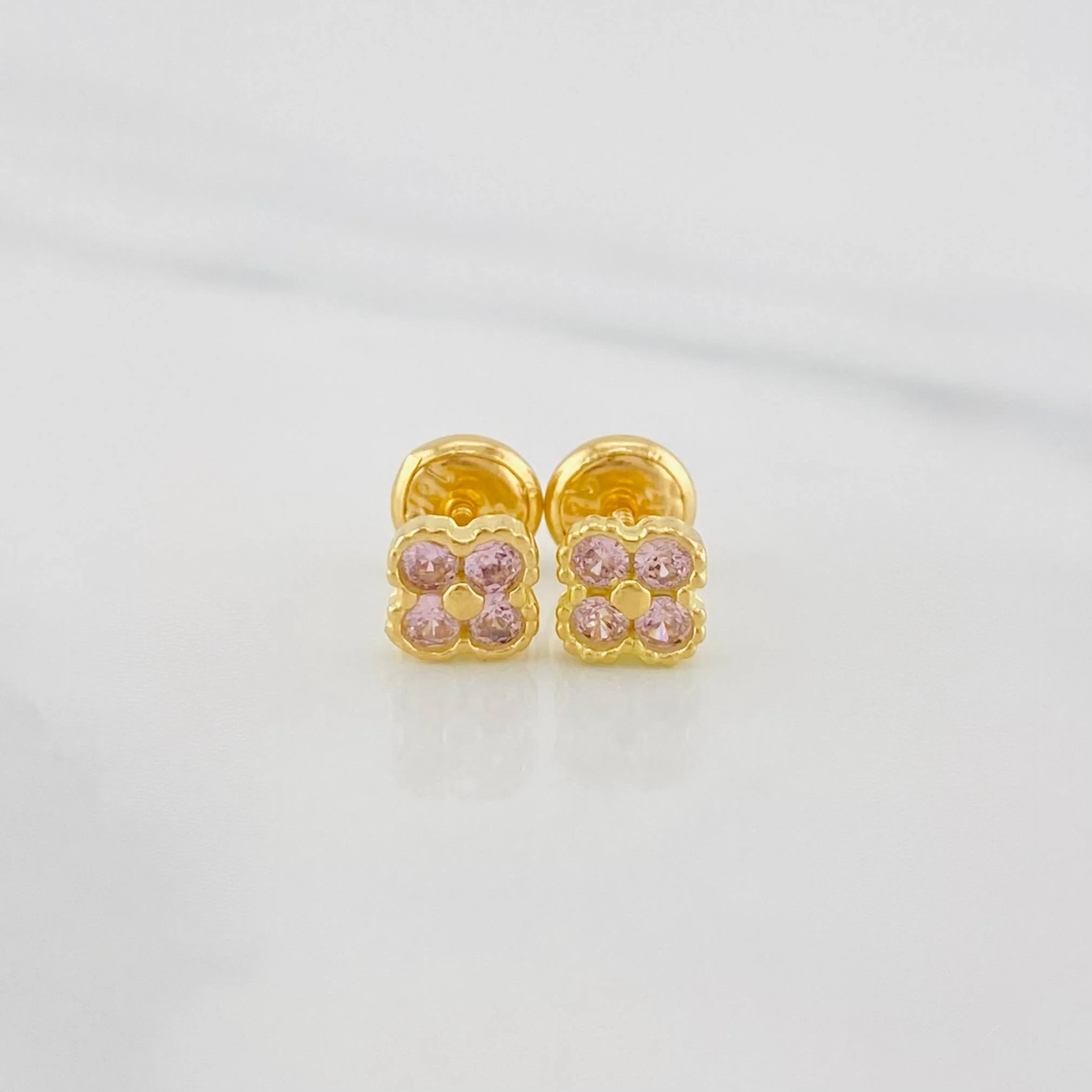 Topos Trebol 1.15 g / 5.26 mm Oro Amarillo 18K