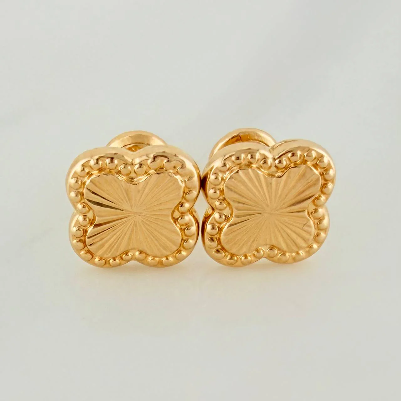 Topos Trebol 1.15gr / 5mm Oro Amarillo 18K &