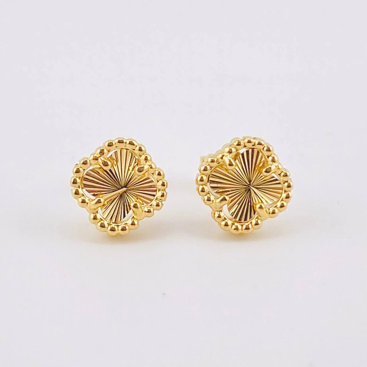 Topos Trebol Diamantados 2gr / 7mm Oro Amarillo Nac.Esp. 18K ©
