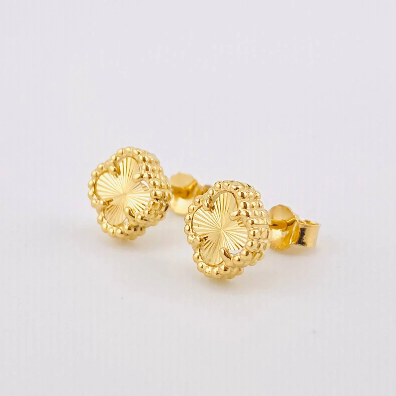 Topos Trebol Diamantados 2gr / 7mm Oro Amarillo Nac.Esp. 18K © - Image 2