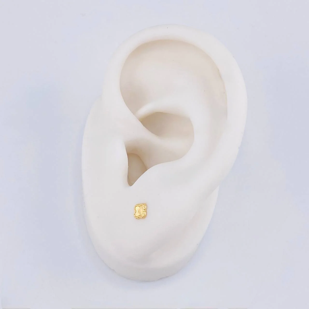 Topos Trebol Liso 0.35 g / 3,6 mm Oro Amarillo 18K - Image 5