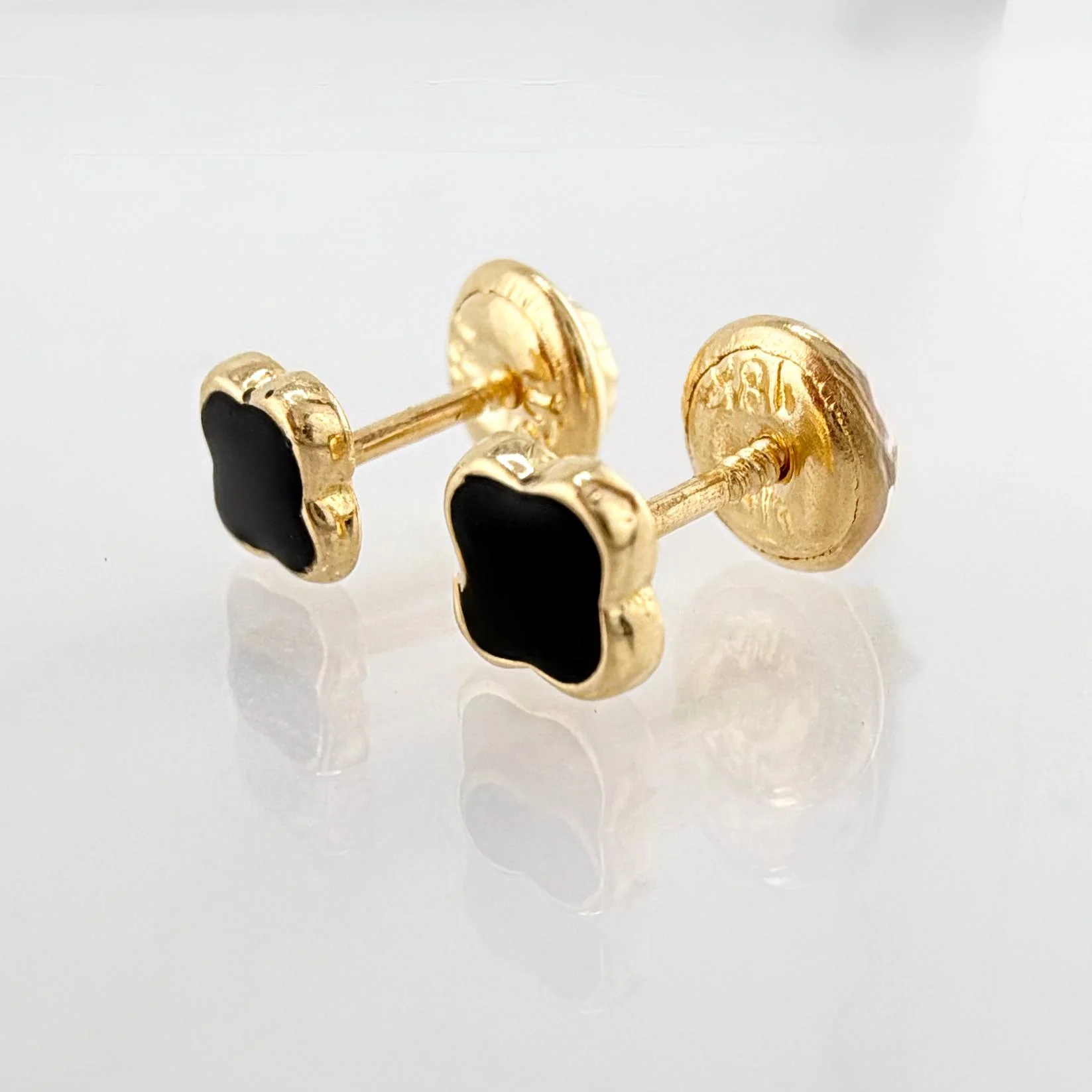 Topos Trebol Negro 0.75gr / 4.6mm Oro Amarillo 18K - Image 2