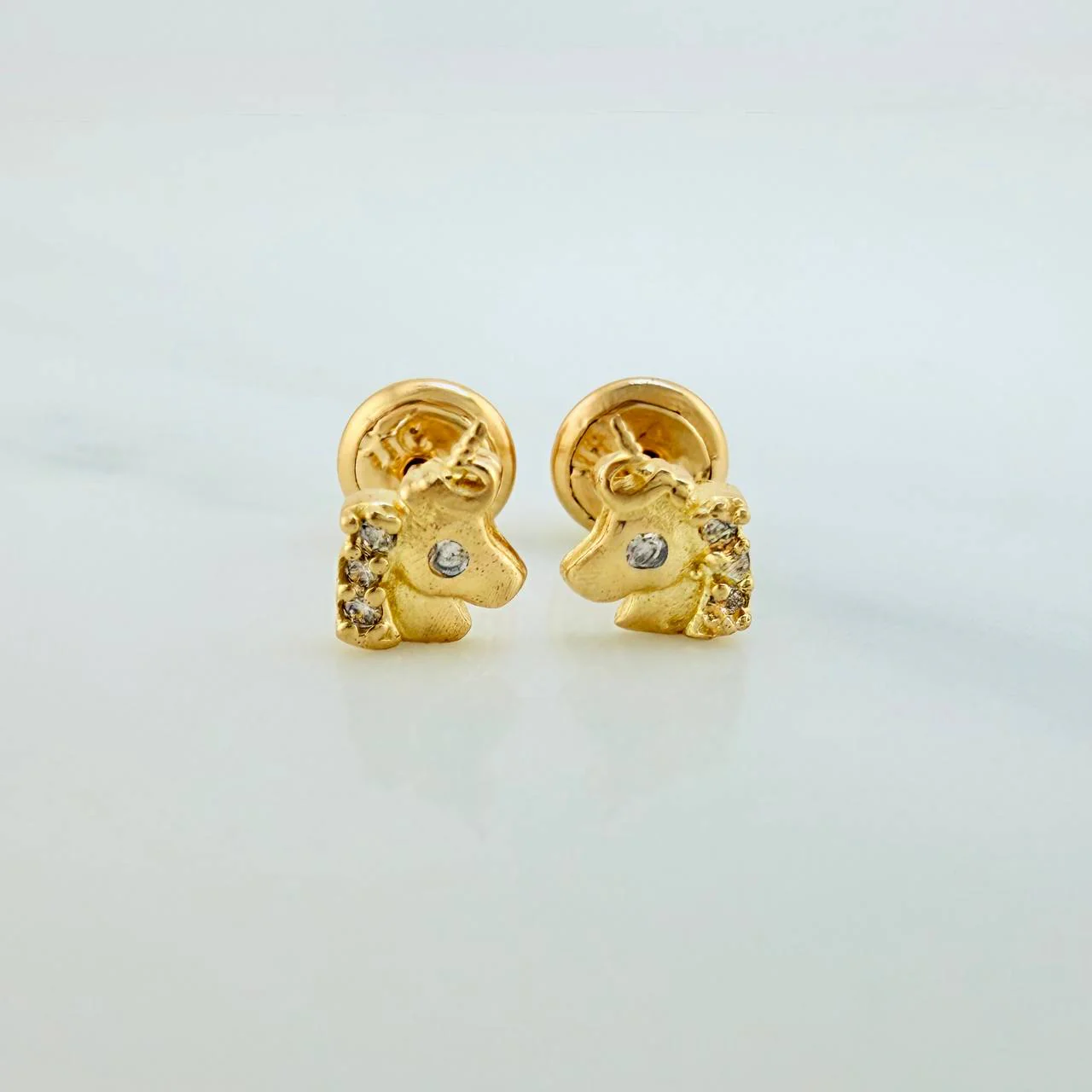 Topos Unicornio 0.95gr / 5.3mm Oro Amarillo 18K &