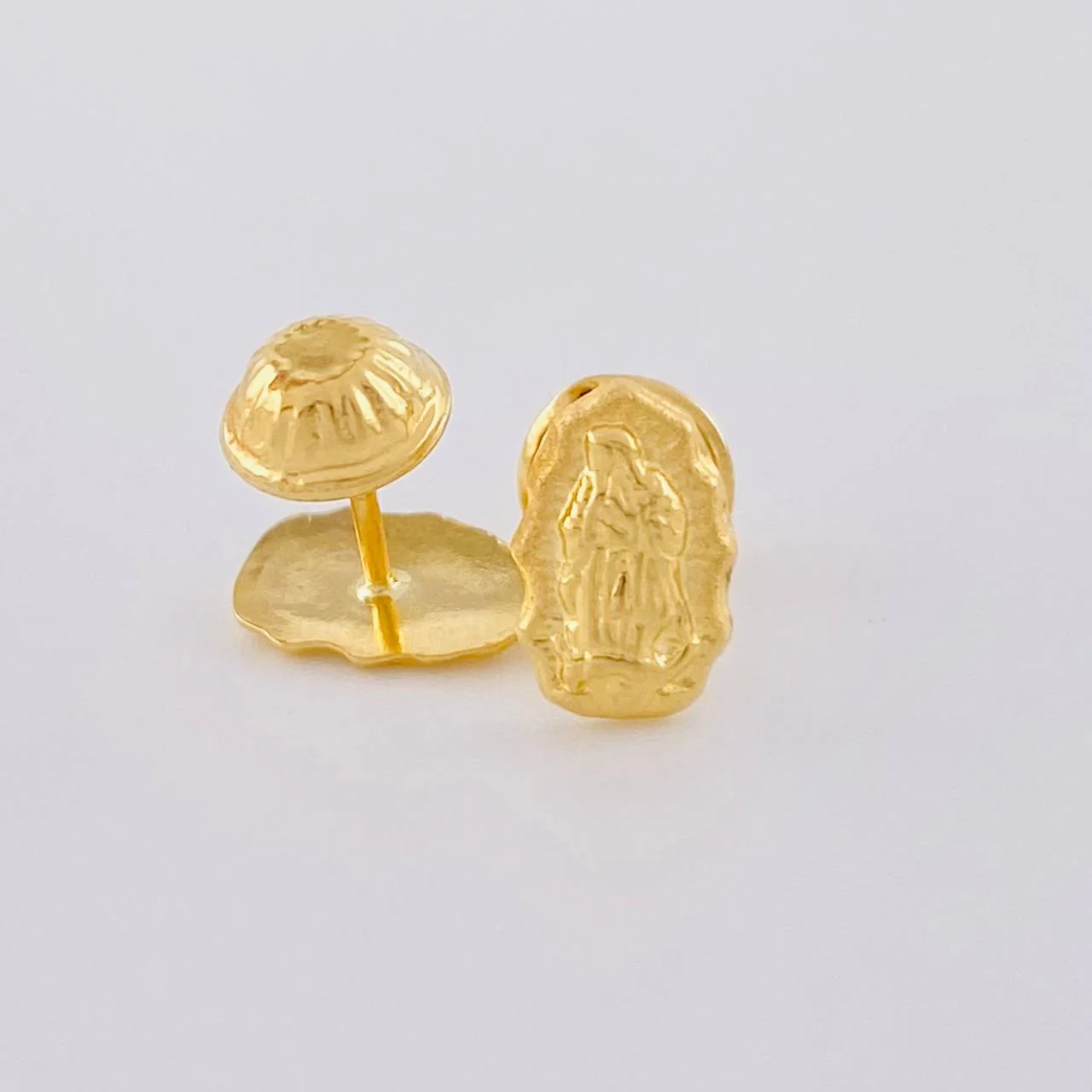 Topos Virgen De Guadalupe 0.65 g / 8.4 mm Oro Amarillo 18K - Image 3