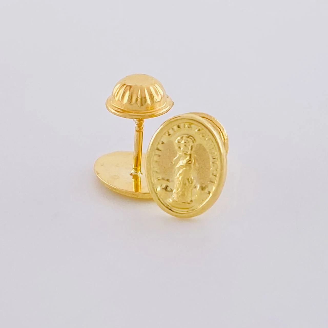 Topos Virgen Maria Auxiliadora 0.7 g / 7.8 mm Oro Amarillo 18K - Image 3